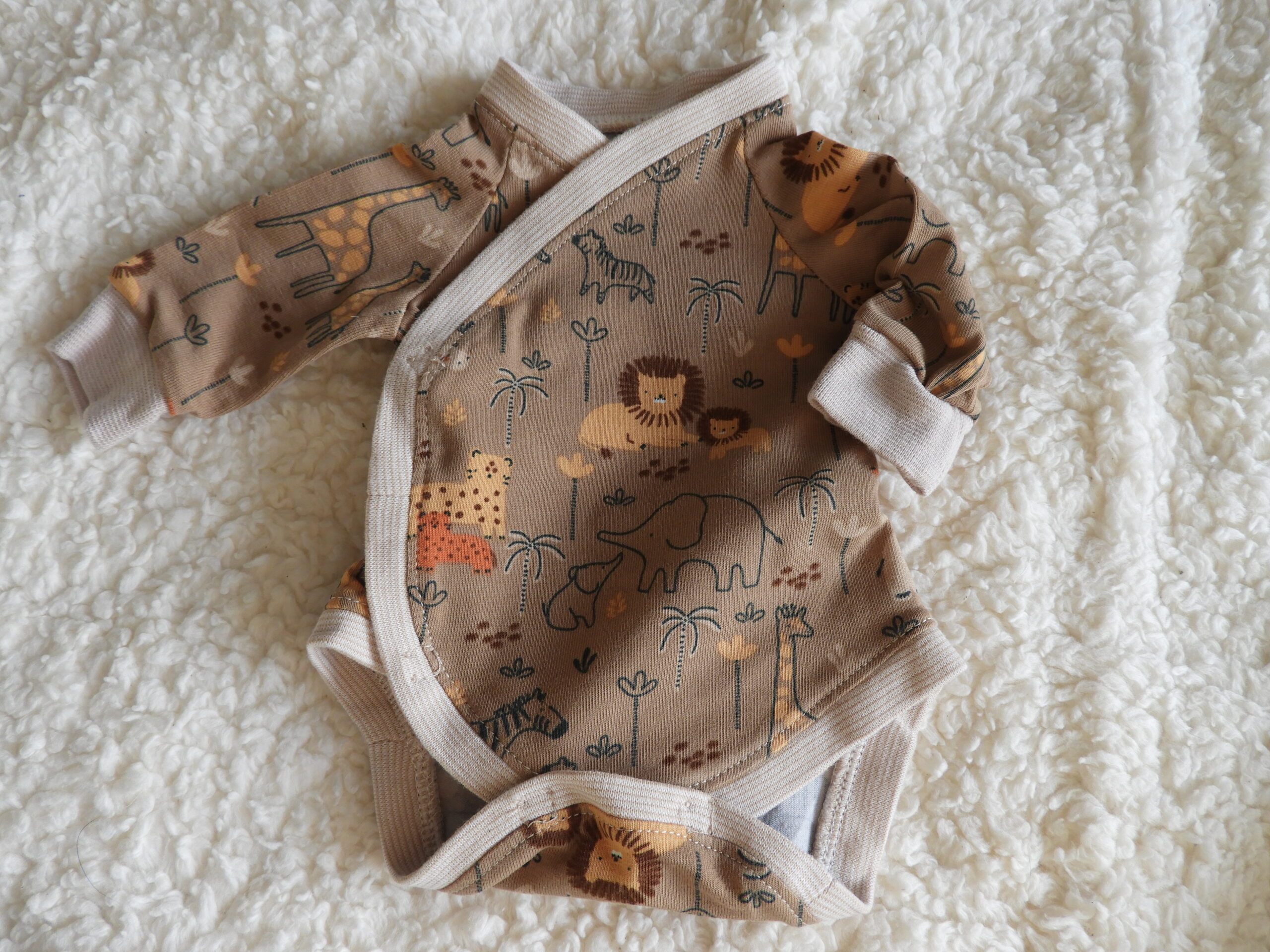 prematuur rompertje leeuw